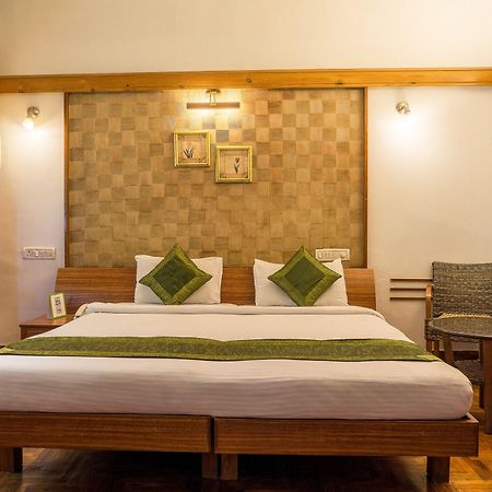 Treebo Trend Sahara Hotel Пюн Екстериор снимка