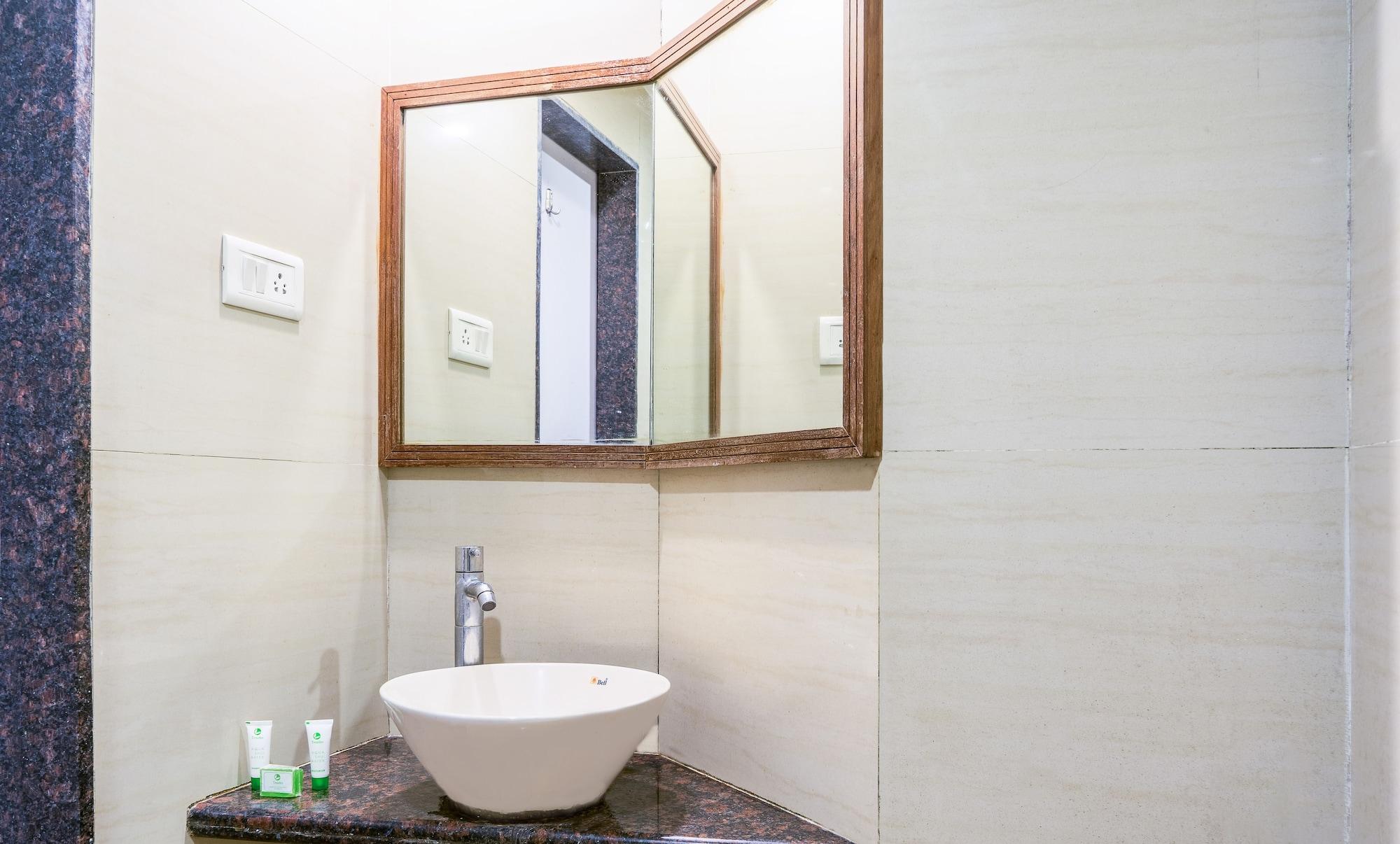 Treebo Trend Sahara Hotel Пюн Екстериор снимка
