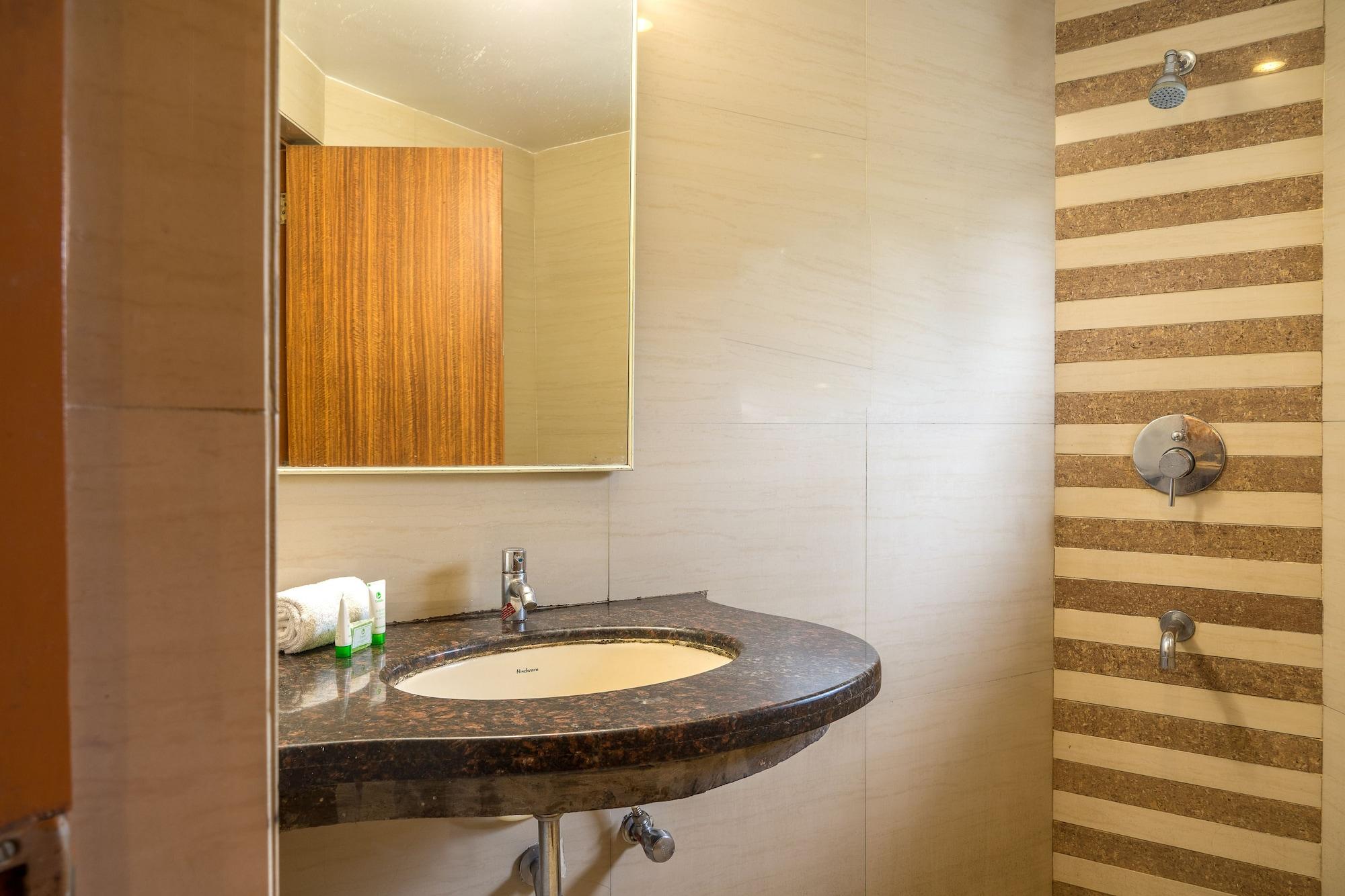 Treebo Trend Sahara Hotel Пюн Екстериор снимка