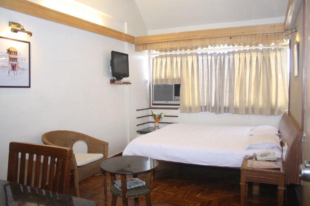 Treebo Trend Sahara Hotel Пюн Екстериор снимка