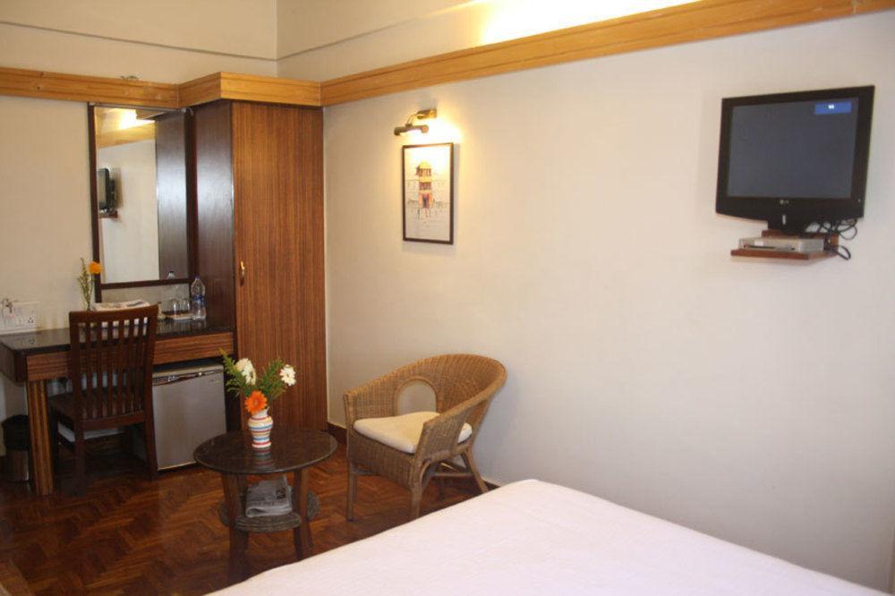 Treebo Trend Sahara Hotel Пюн Екстериор снимка